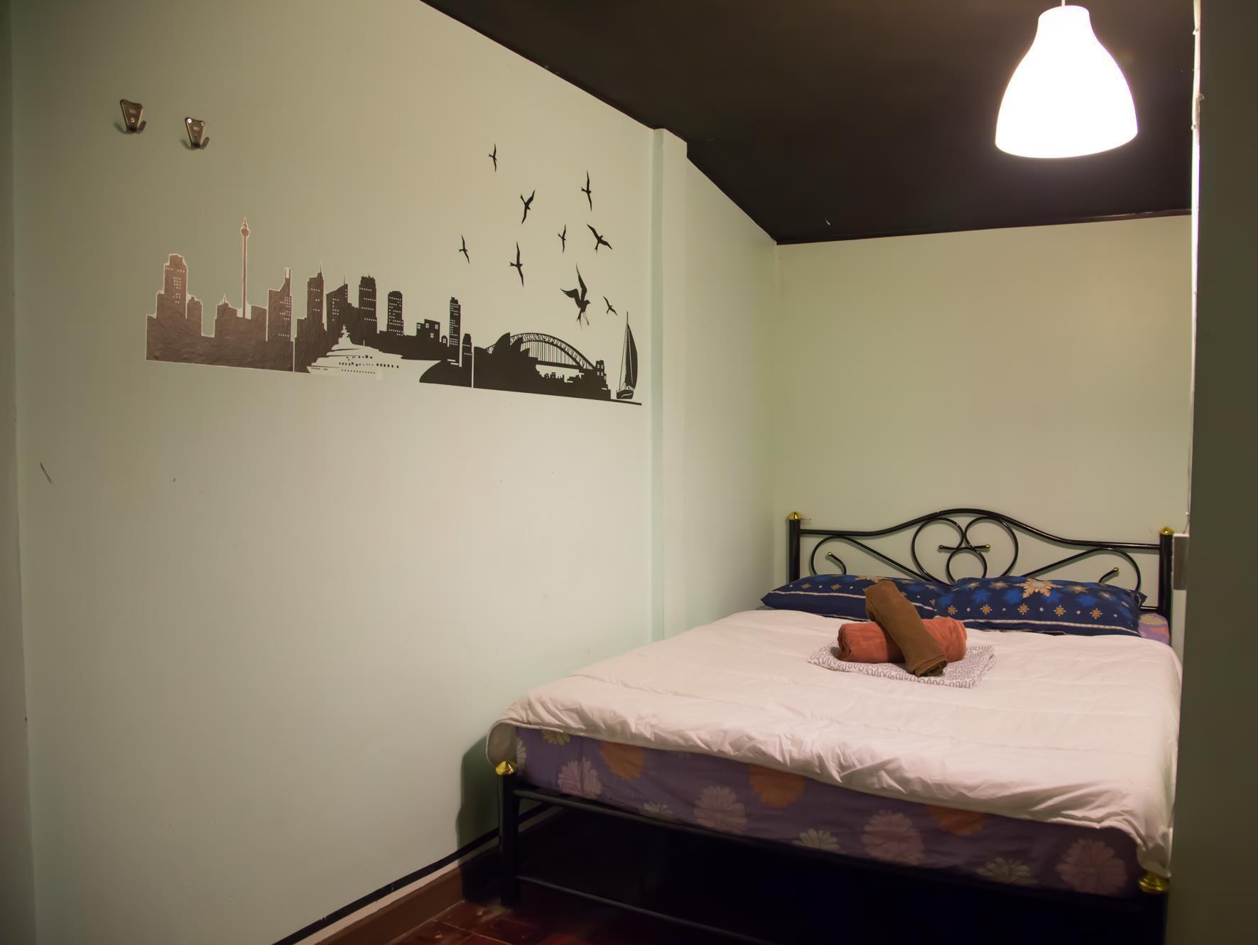 Wacky Fun Party Hostel بانكوك المظهر الخارجي الصورة